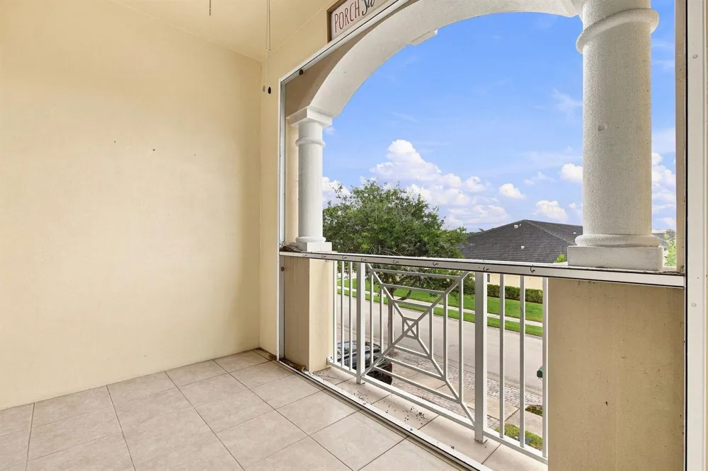 6179 NW Helmsdale Way Port St. Lucie, FL 34983