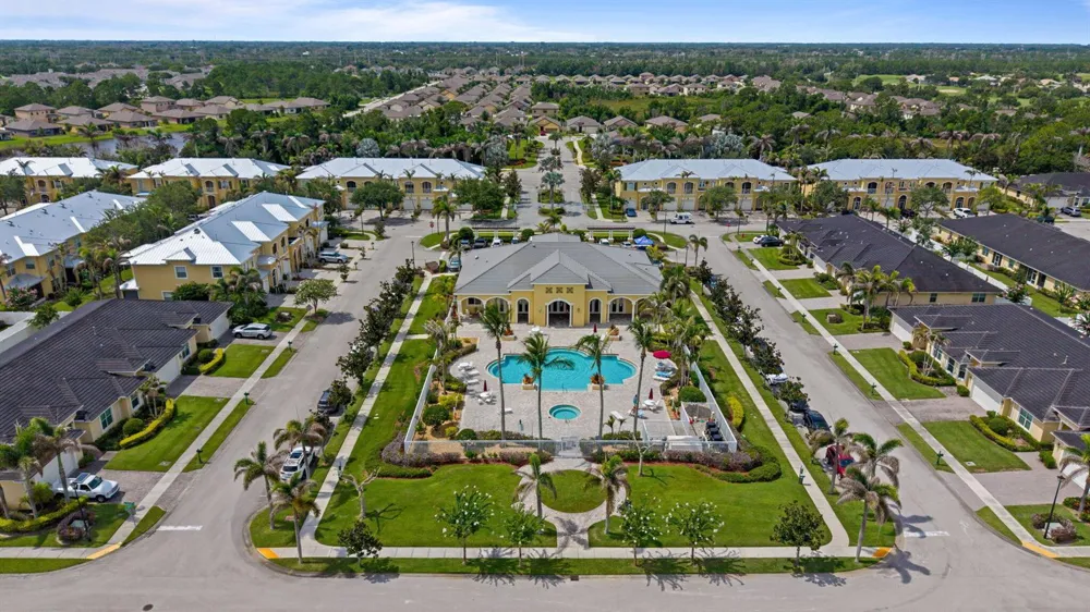 6179 NW Helmsdale Way Port St. Lucie, FL 34983