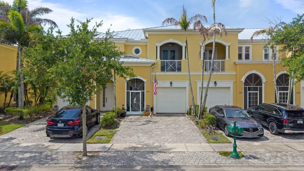 6179 NW Helmsdale Way Port St. Lucie, FL 34983