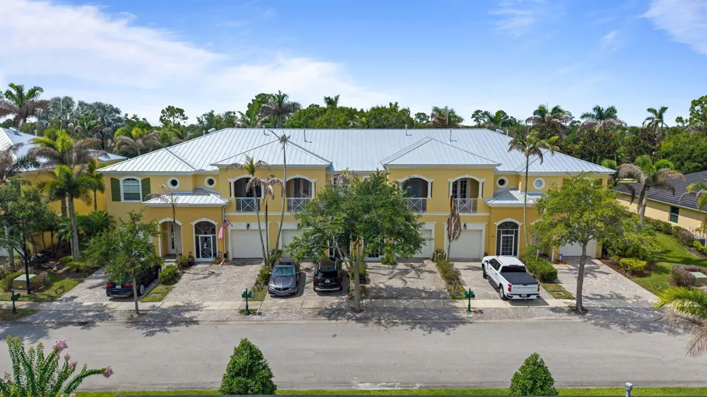 6179 NW Helmsdale Way Port St. Lucie, FL 34983