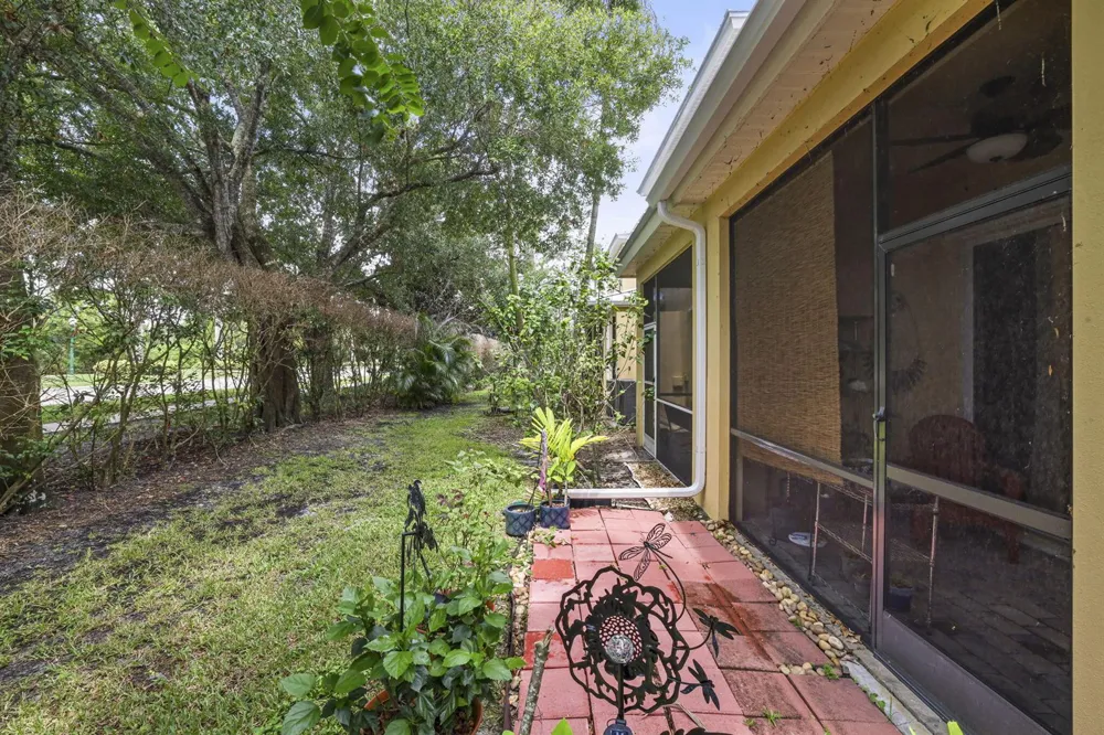 6179 NW Helmsdale Way Port St. Lucie, FL 34983