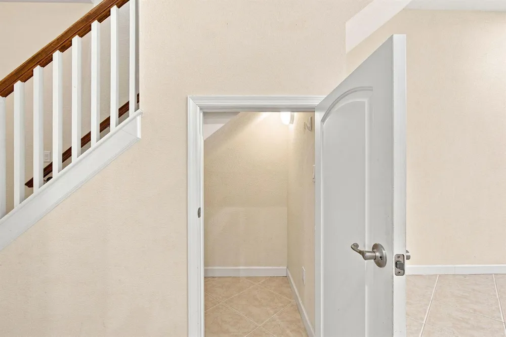 6179 NW Helmsdale Way Port St. Lucie, FL 34983