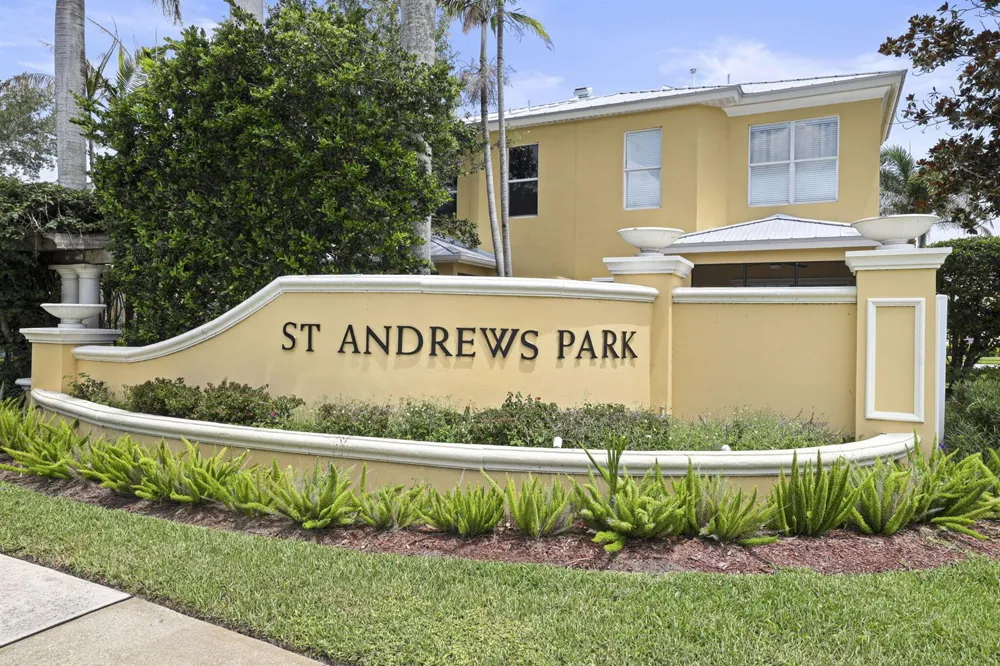 6179 NW Helmsdale Way Port St. Lucie, FL 34983