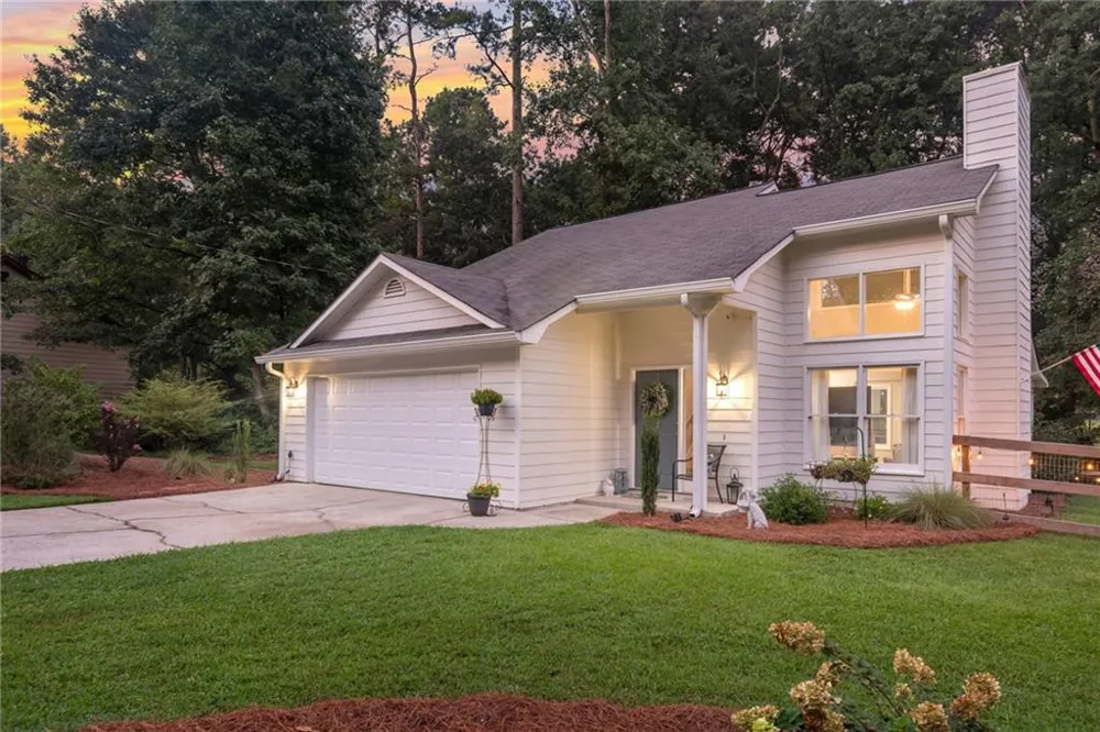 146 Johns Bluff Auburn, GA 30011