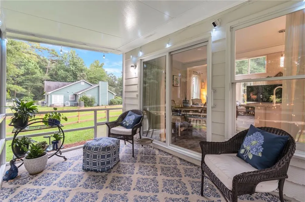 146 Johns Bluff Auburn, GA 30011