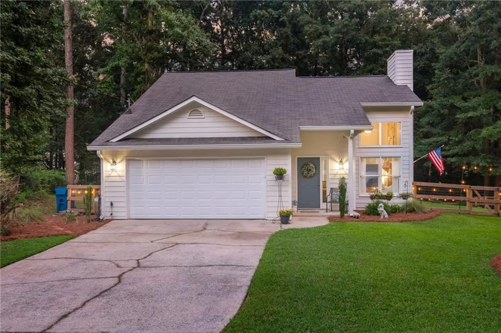 146 Johns Bluff Auburn, GA 30011
