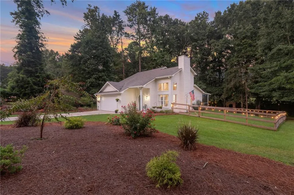 146 Johns Bluff Auburn, GA 30011