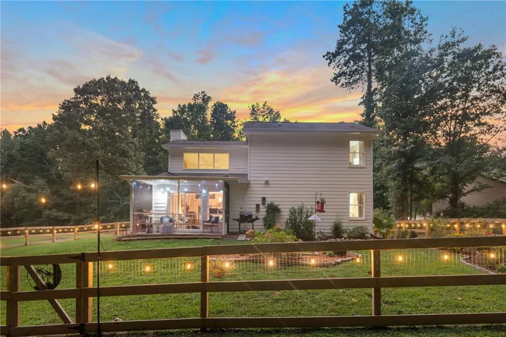 146 Johns Bluff Auburn, GA 30011