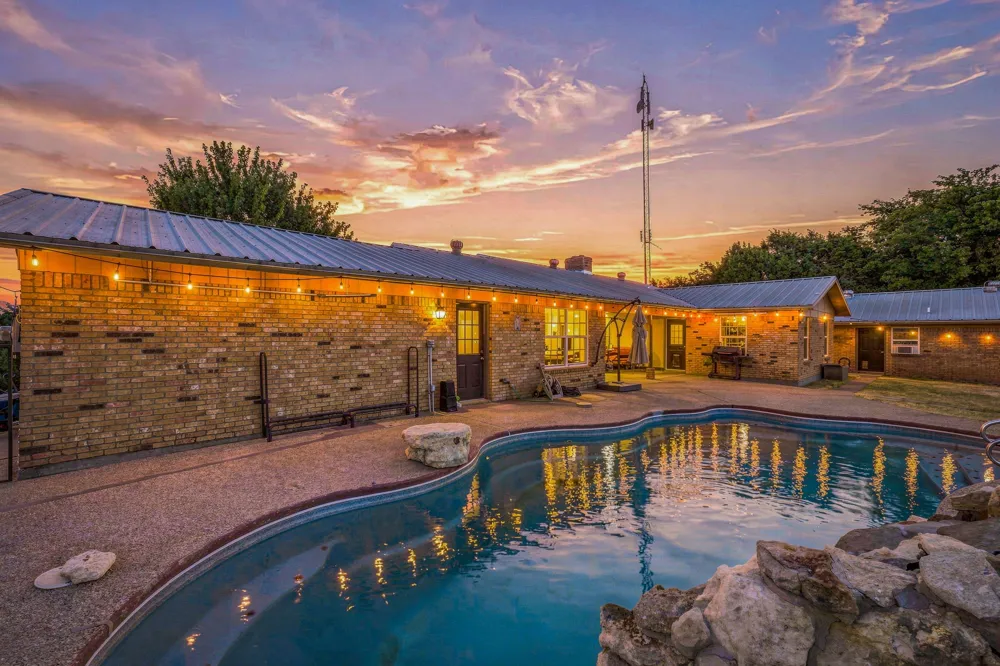 5351 Upper Denton Road Weatherford, TX 76085