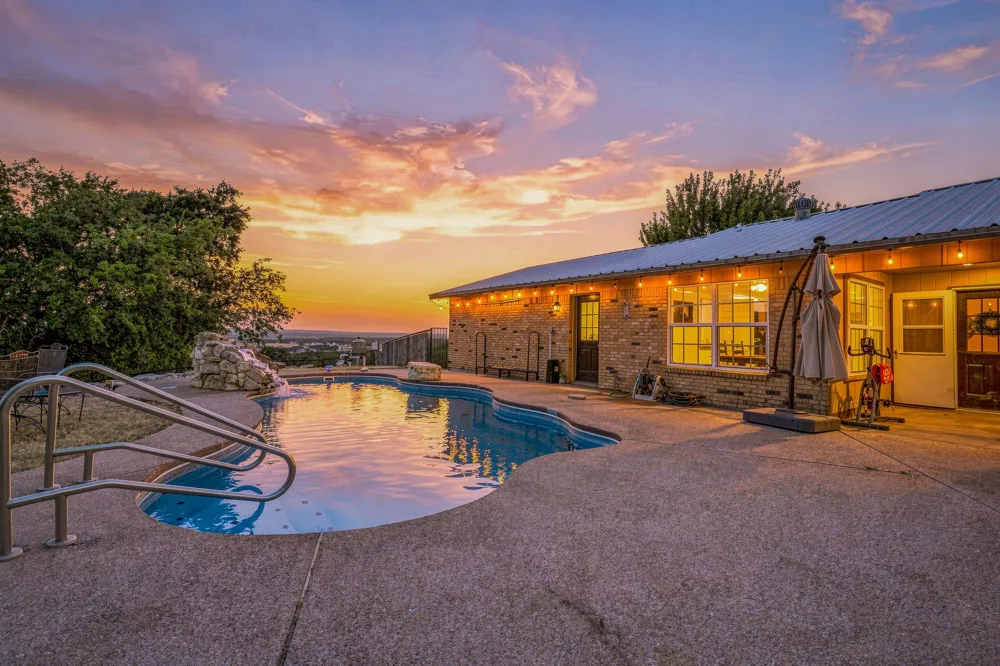 5351 Upper Denton Road Weatherford, TX 76085