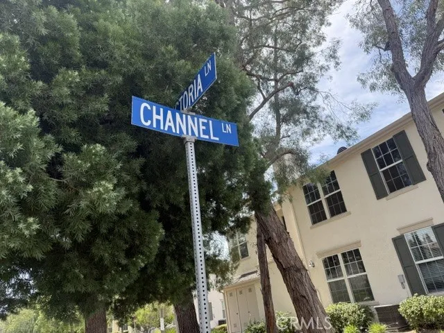 27021 Channel Lane #19 Valencia, CA 91355