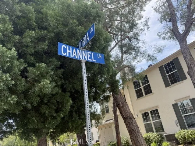 27021 Channel Lane #19 Valencia, CA 91355