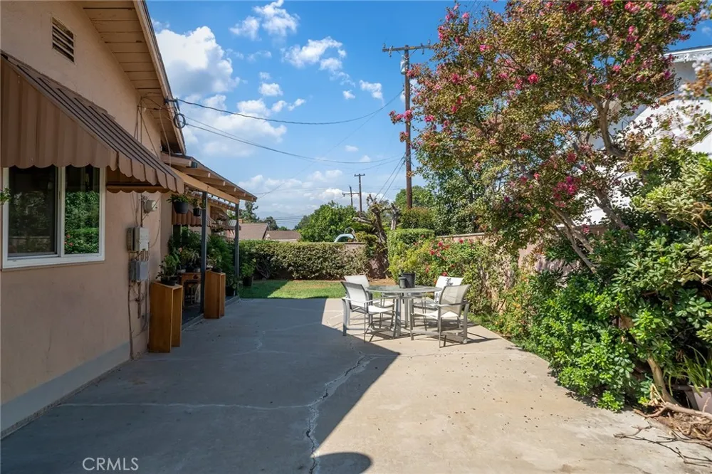 614 S Acacia West Covina, CA 91791