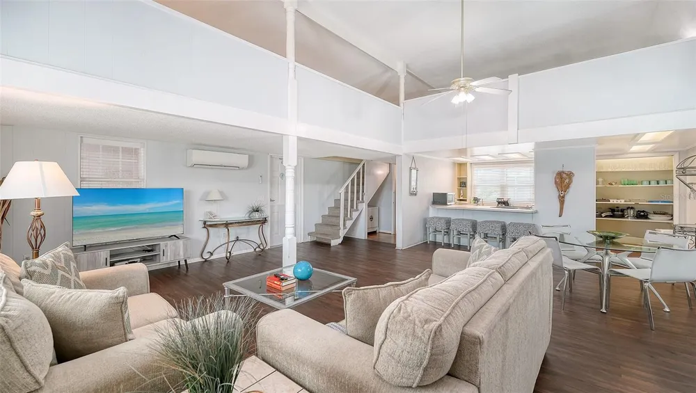 3453 GULF OF MEXICO DRIVE #200 Longboat Key, FL 34228
