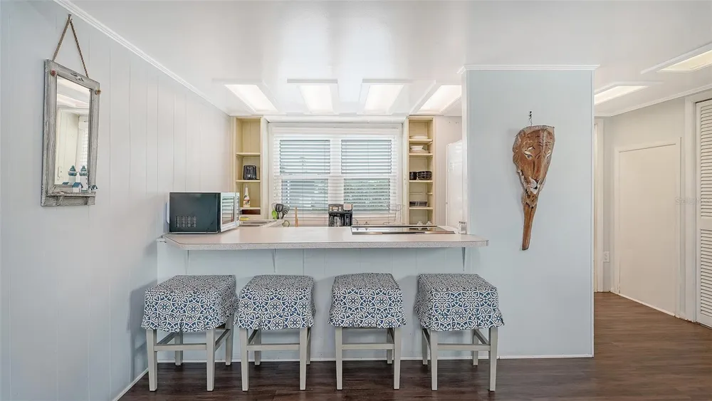 3453 GULF OF MEXICO DRIVE #200 Longboat Key, FL 34228