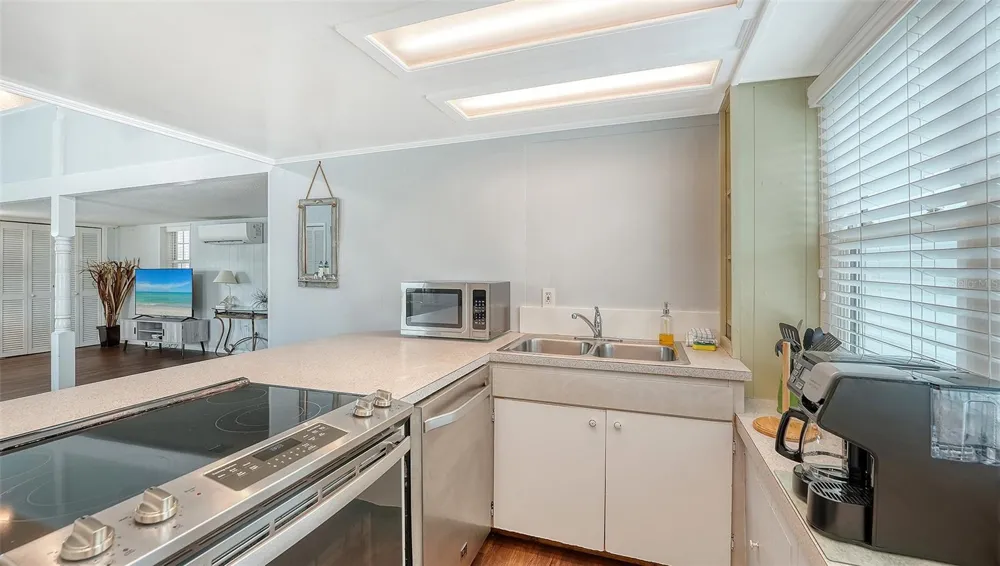 3453 GULF OF MEXICO DRIVE #200 Longboat Key, FL 34228