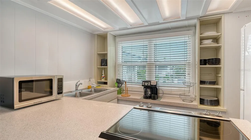 3453 GULF OF MEXICO DRIVE #200 Longboat Key, FL 34228