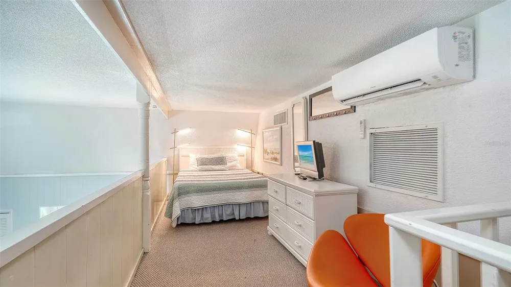 3453 GULF OF MEXICO DRIVE #200 Longboat Key, FL 34228