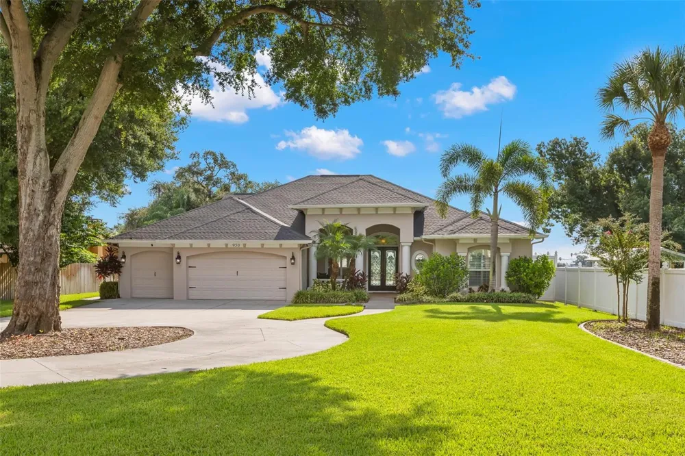 950 14TH AVENUE S Safety Harbor, FL 34695