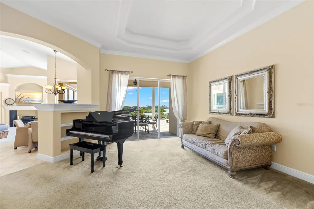 950 14TH AVENUE S Safety Harbor, FL 34695