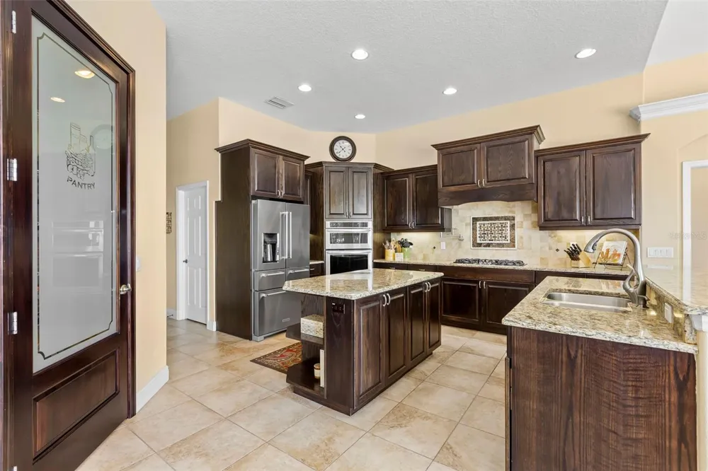 950 14TH AVENUE S Safety Harbor, FL 34695