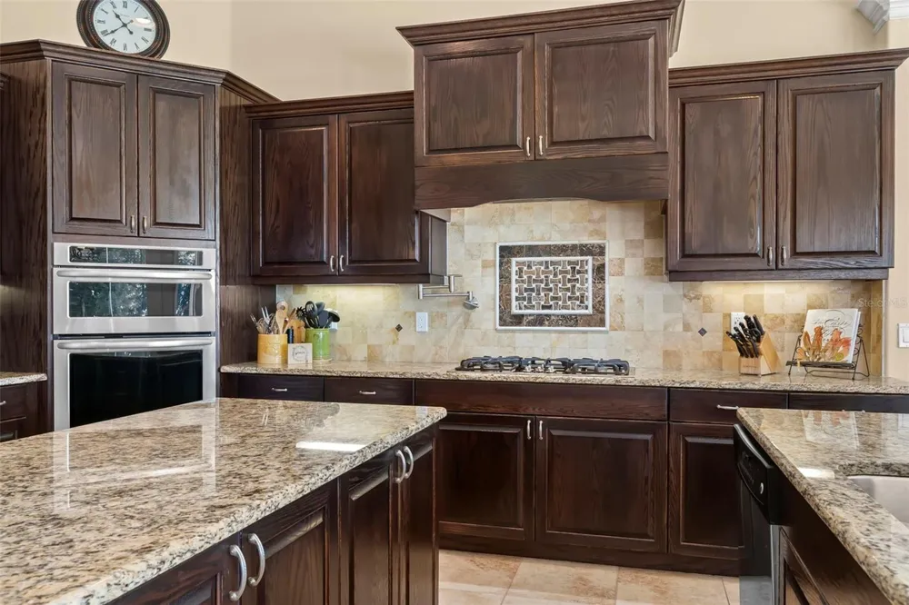 950 14TH AVENUE S Safety Harbor, FL 34695