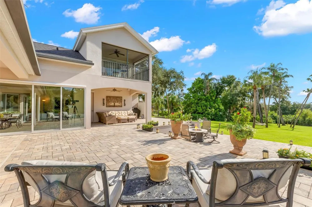 950 14TH AVENUE S Safety Harbor, FL 34695