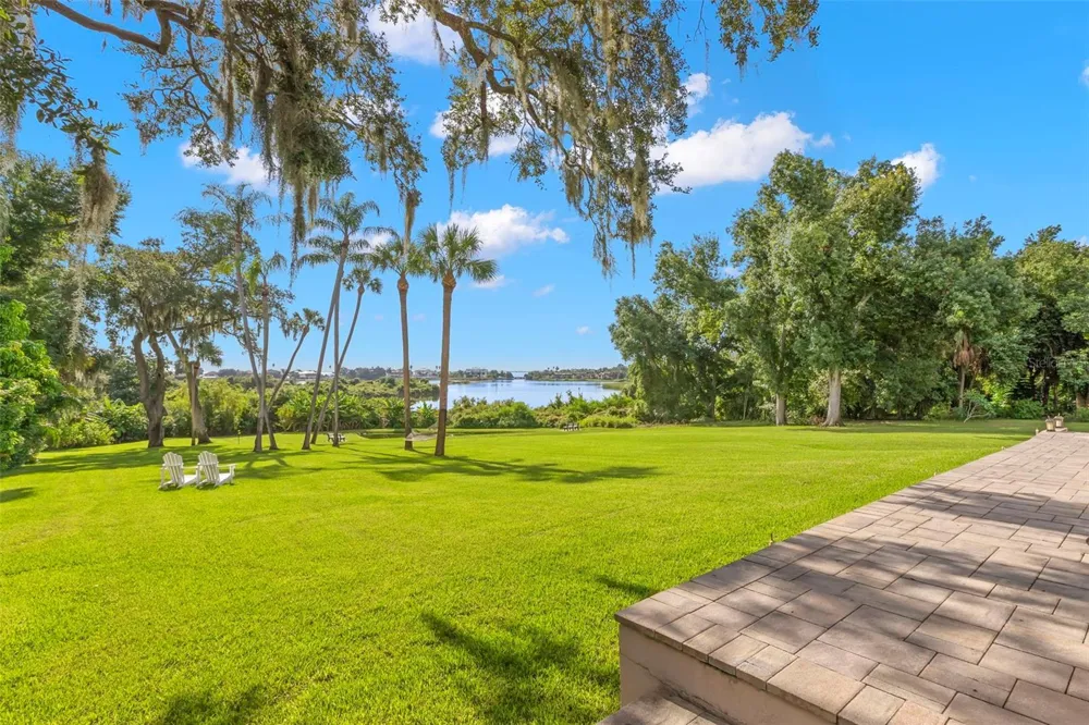 950 14TH AVENUE S Safety Harbor, FL 34695