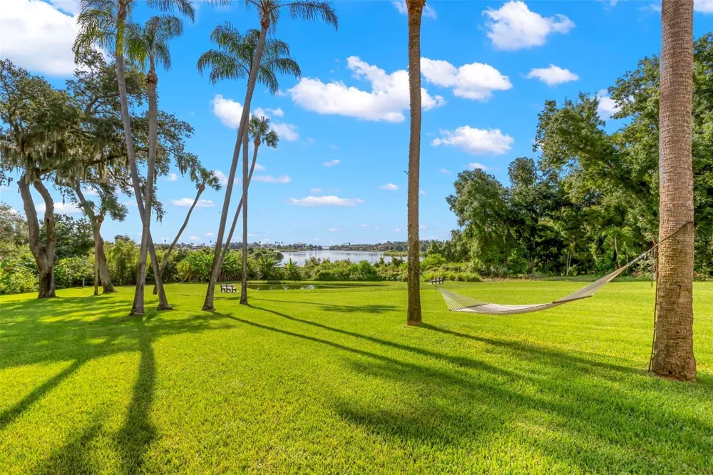 950 14TH AVENUE S Safety Harbor, FL 34695