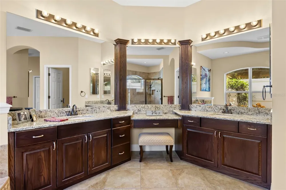950 14TH AVENUE S Safety Harbor, FL 34695
