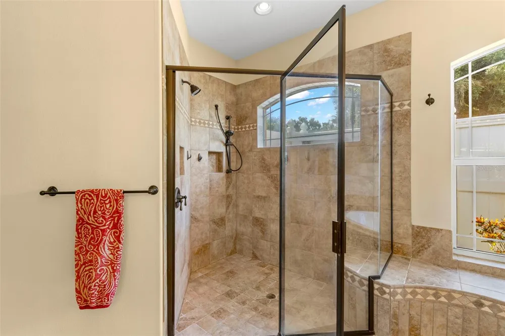 950 14TH AVENUE S Safety Harbor, FL 34695