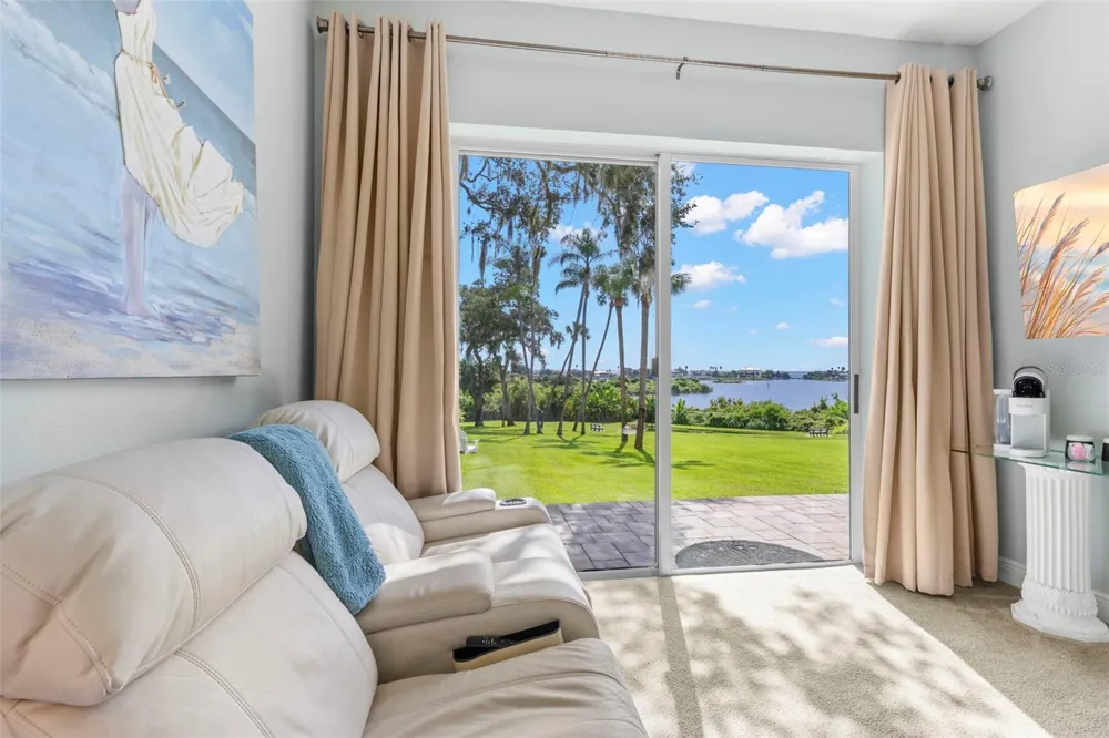 950 14TH AVENUE S Safety Harbor, FL 34695