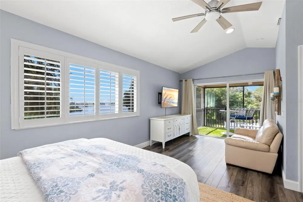 950 14TH AVENUE S Safety Harbor, FL 34695