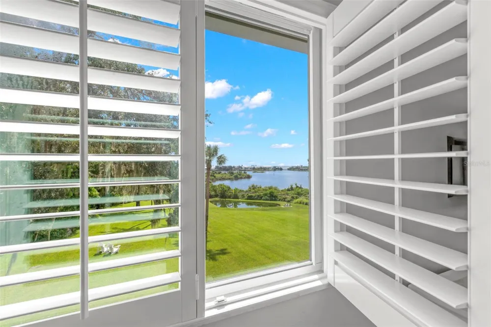 950 14TH AVENUE S Safety Harbor, FL 34695