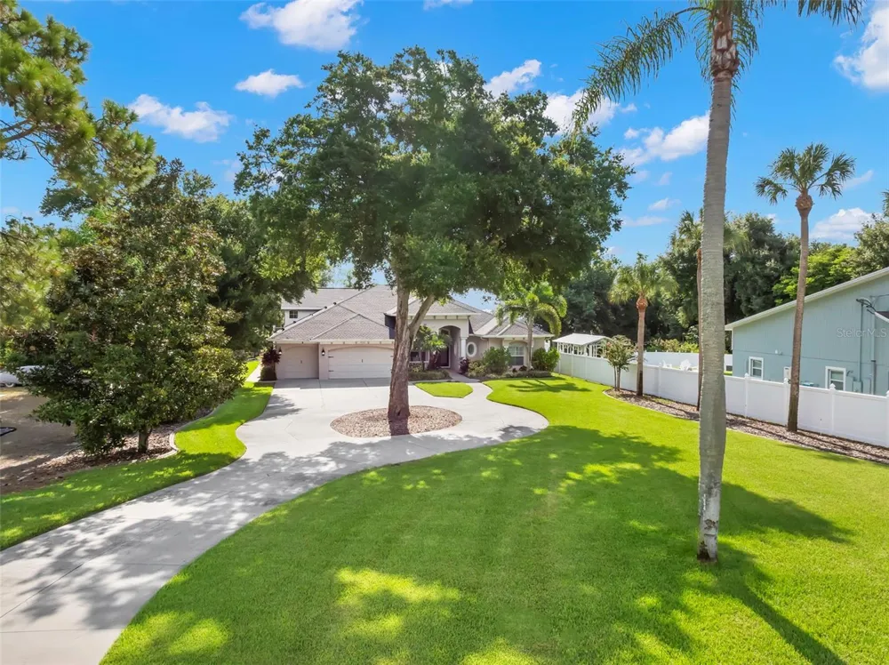 950 14TH AVENUE S Safety Harbor, FL 34695
