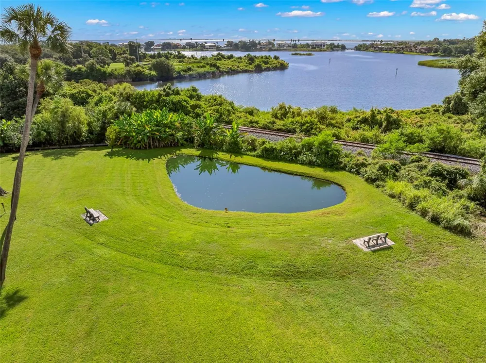 950 14TH AVENUE S Safety Harbor, FL 34695