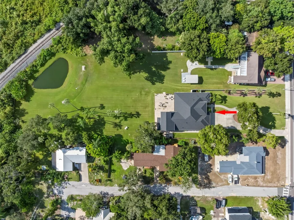 950 14TH AVENUE S Safety Harbor, FL 34695