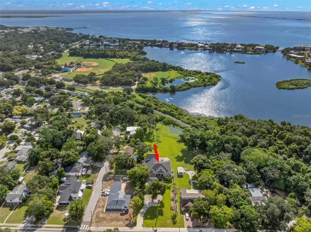 950 14TH AVENUE S Safety Harbor, FL 34695