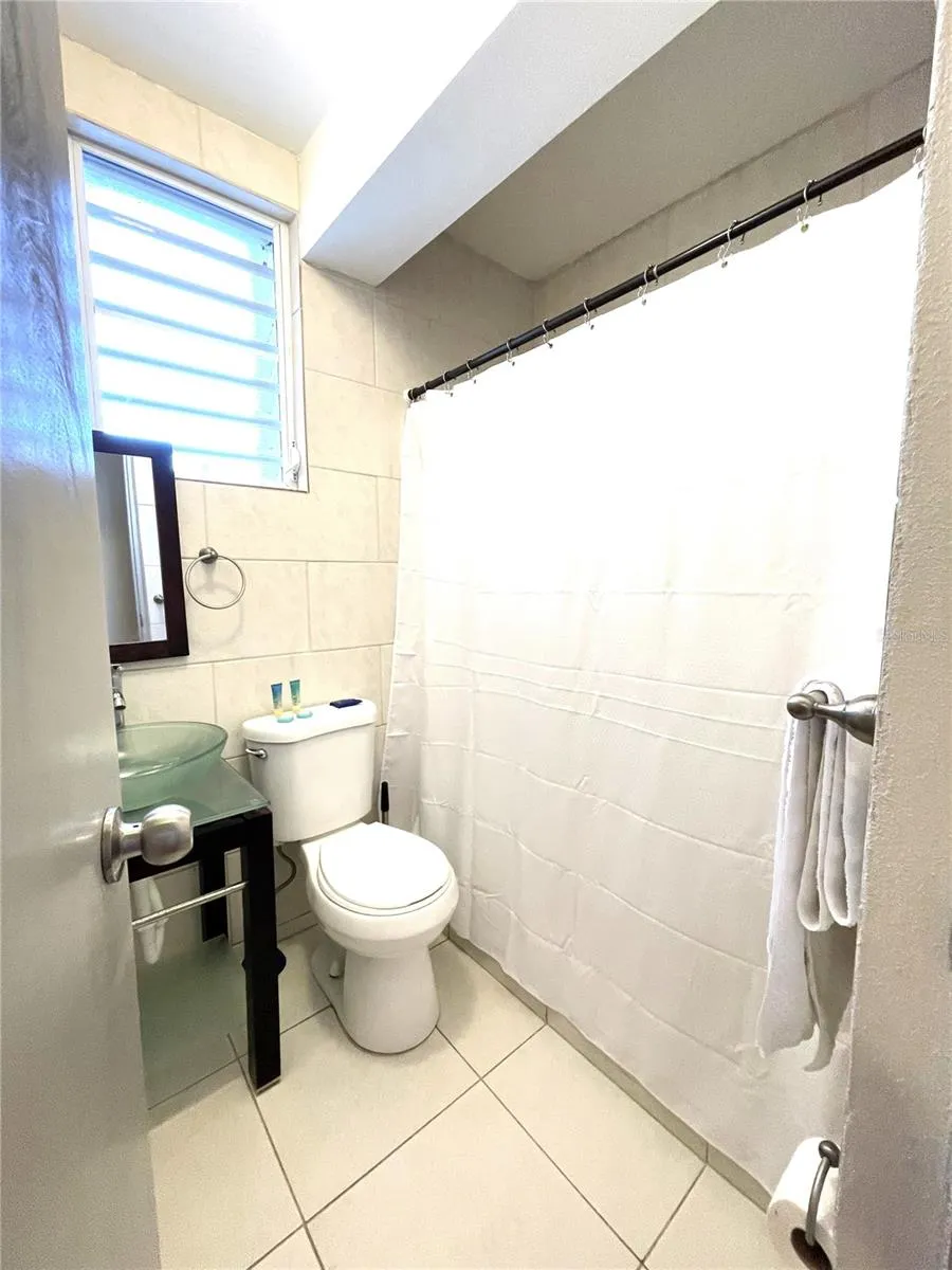 108 DEL PARQUE STREET 108 #02 San Juan, PR 00911