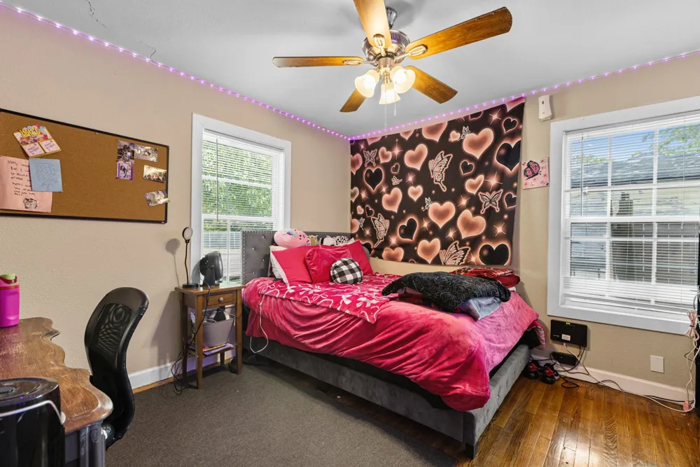 1001 S 5th Street Garland, TX 75040