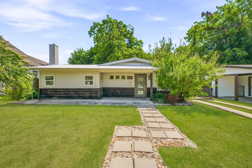5881 Tracyne Drive Westworth Village, TX 76114