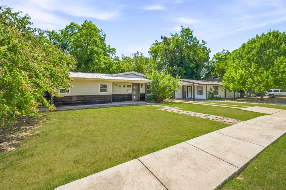 5881 Tracyne Drive Westworth Village, TX 76114