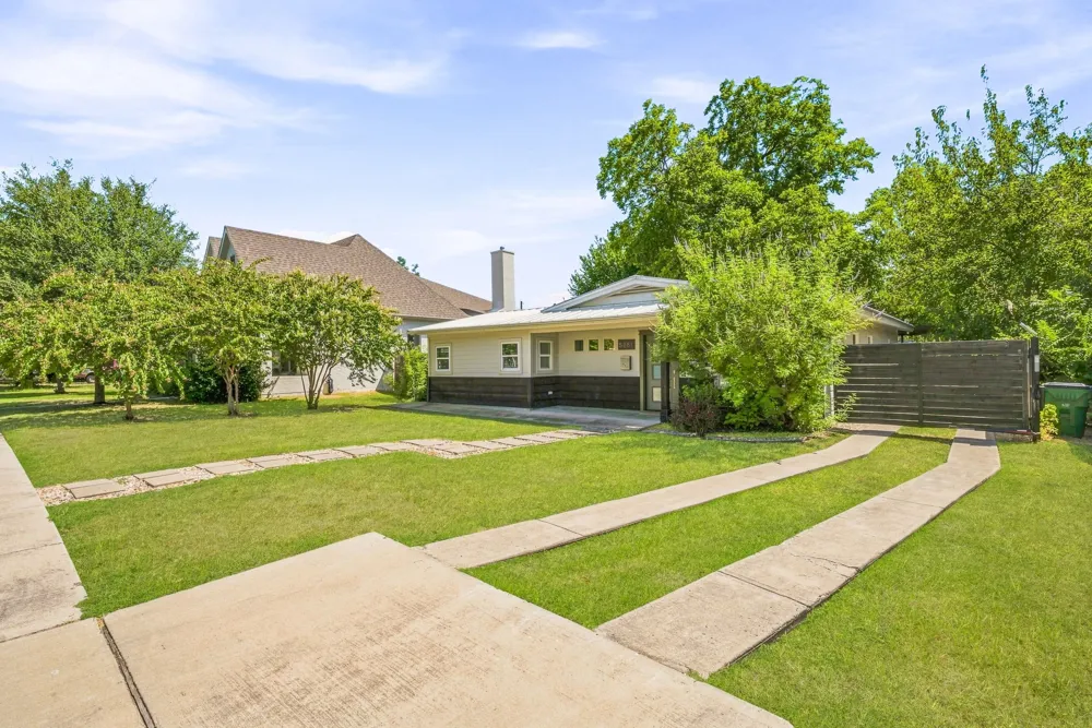 5881 Tracyne Drive Westworth Village, TX 76114