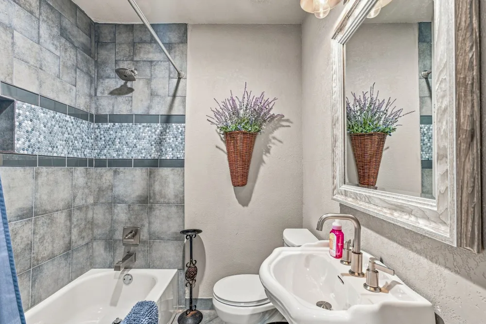 5881 Tracyne Drive Westworth Village, TX 76114