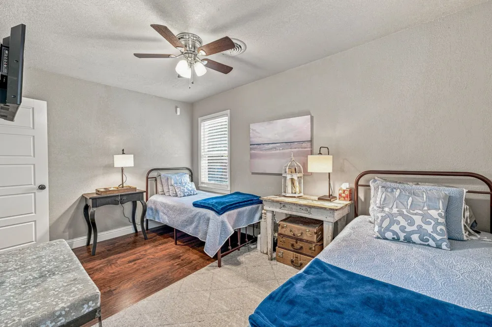 5881 Tracyne Drive Westworth Village, TX 76114