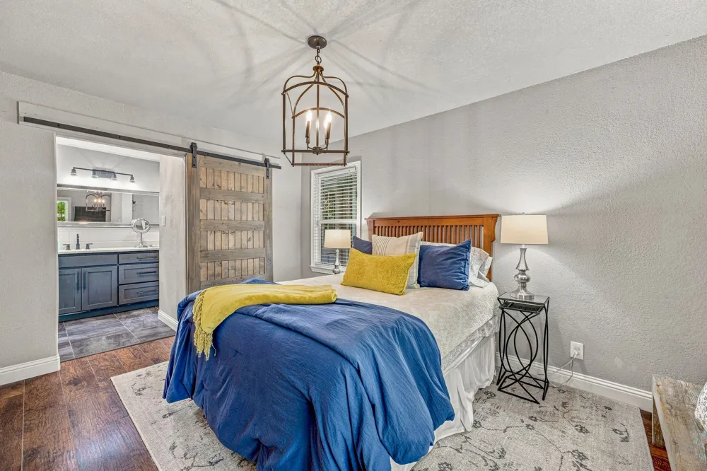 5881 Tracyne Drive Westworth Village, TX 76114