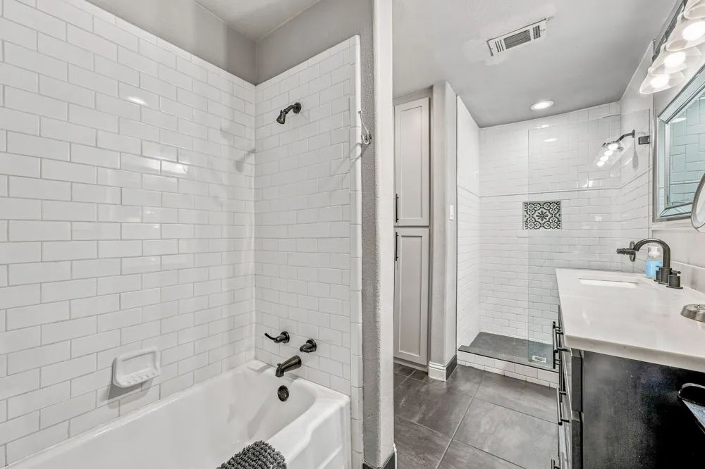 5881 Tracyne Drive Westworth Village, TX 76114
