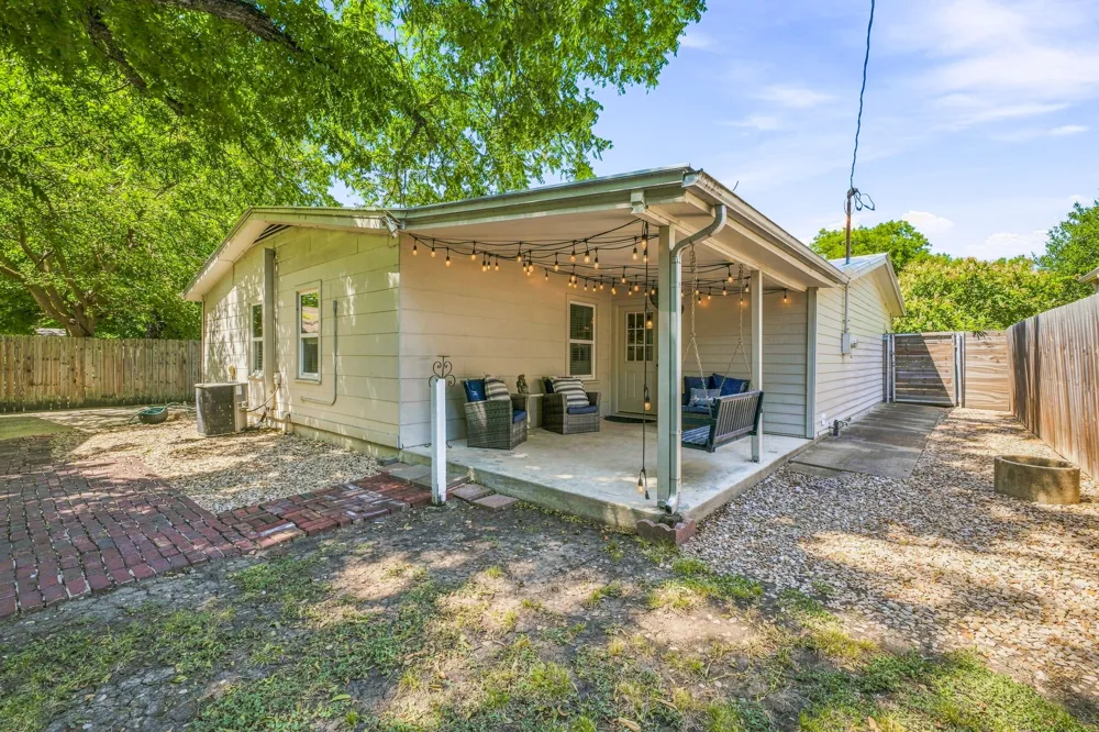 5881 Tracyne Drive Westworth Village, TX 76114