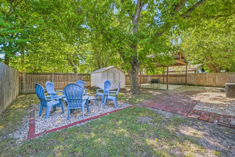 5881 Tracyne Drive Westworth Village, TX 76114