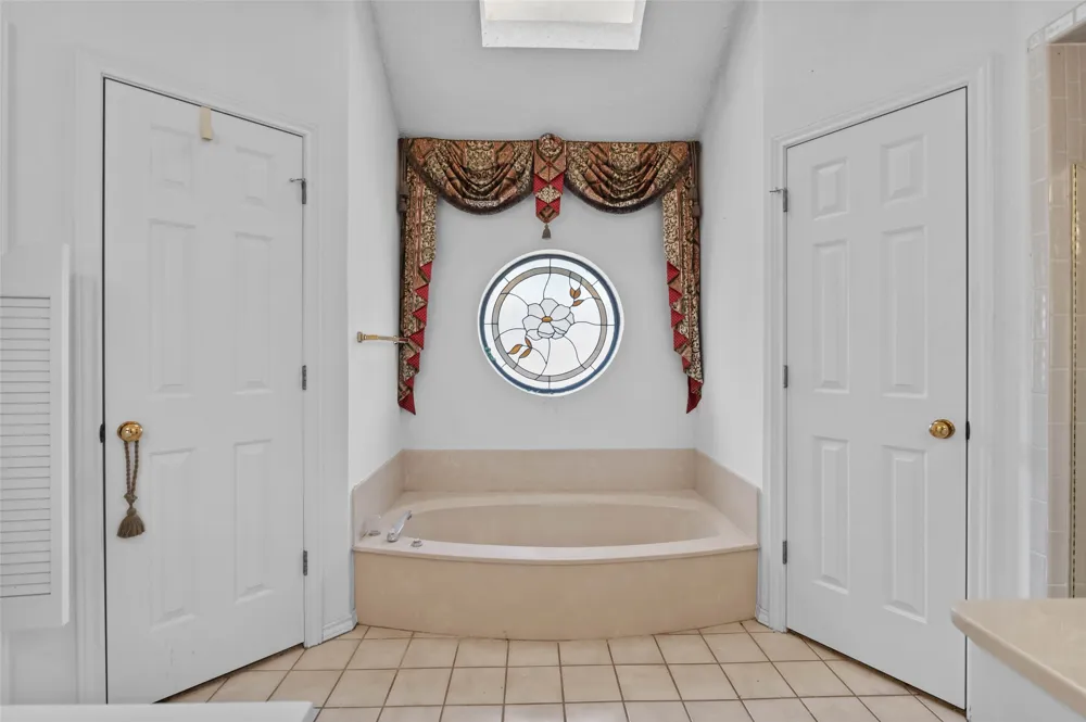 2703 Devonshire Drive Carrollton, TX 75007
